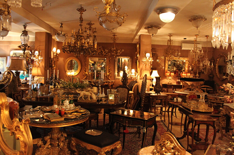 Horhor Antikacılar Çarşısı.