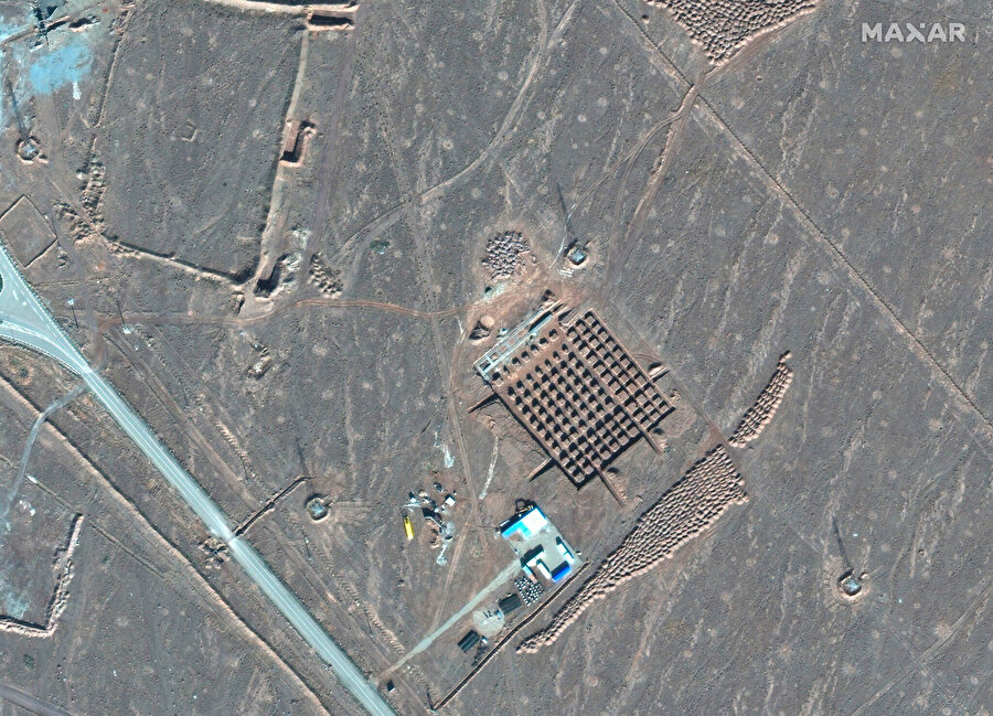 İran'ın Fordo nükleer tesisindeki inşaatı gösteren 11 Aralık 2020 tarihli uydu fotoğrafı.