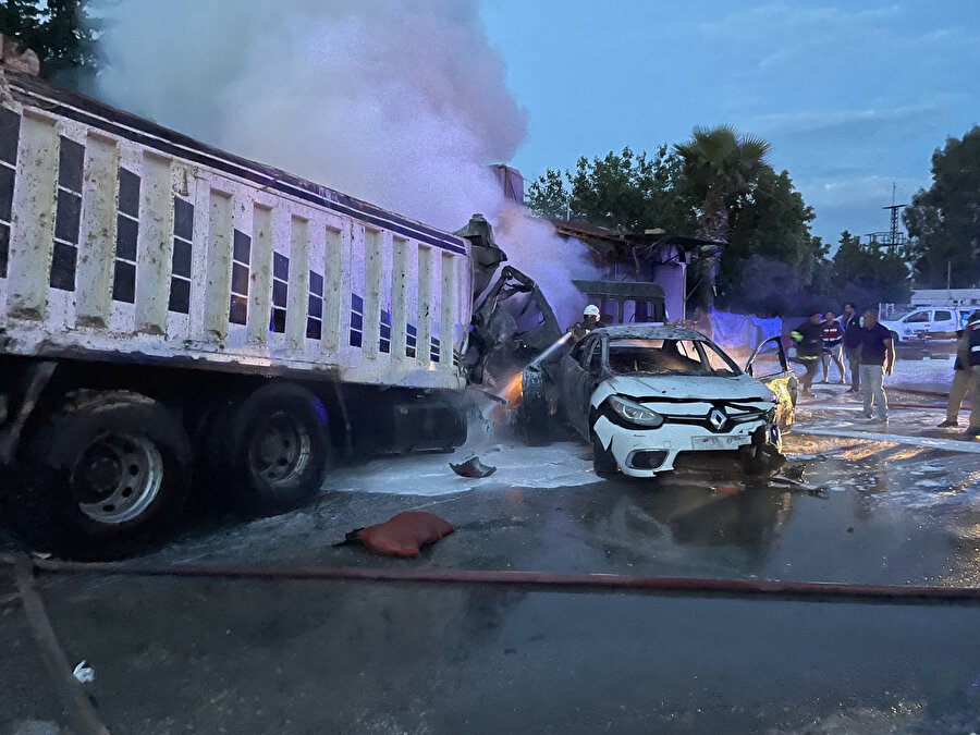 Katliam gibi kaza: 13 ölü, 31 yaralı