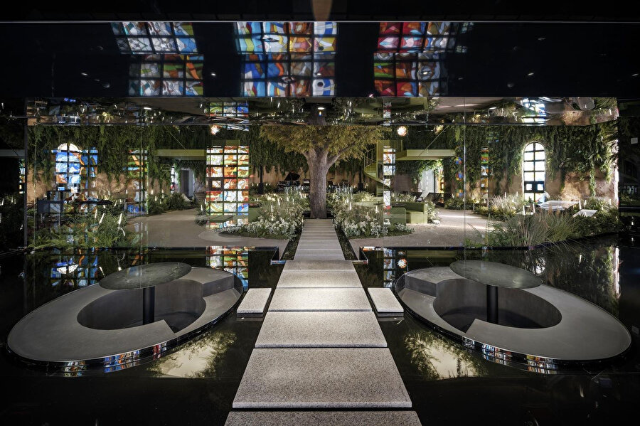 Ağaçların gölgesinde büyüyen bitkilerden yola çıkılıyor.