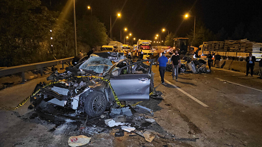 Adana'da zincirleme trafik kazası: 7 ölü, 7 yaralı