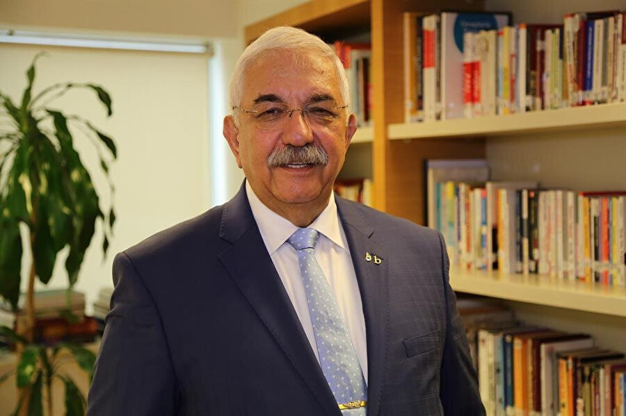 Ali Saydam.