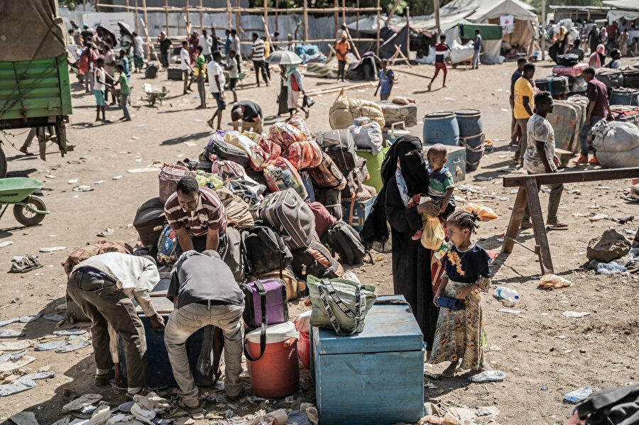 Sudan'dan Etiyopya'ya geçiş yapan mülteciler, Metema'ya (Etiyopya) indiklerinde nihayet şiddetten uzak bir bölgeye gelmişlerdi. 