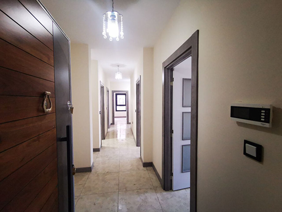 TOKİ'nin İslahiye'deki deprem konutlarında örnek daire tamamlandı