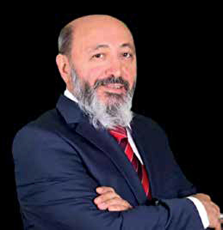 Prof. Dr. Ali Koçak.