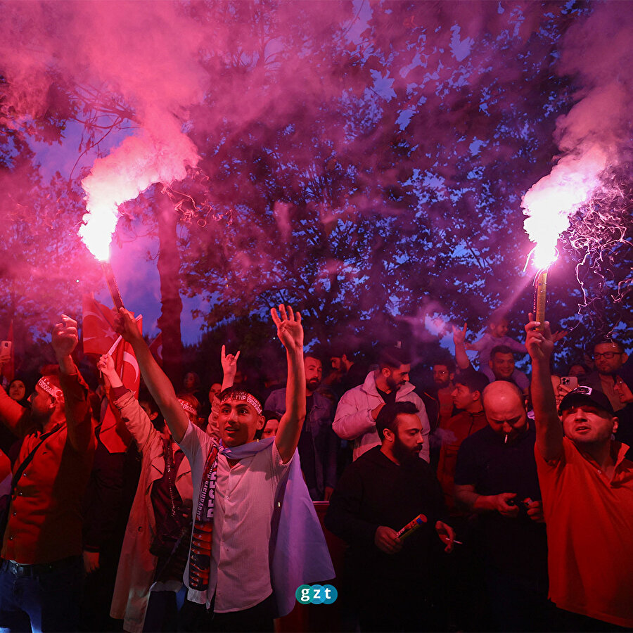 Cumhurbaşkanı Erdoğan'ın seçim başarısı kutlanıyor
