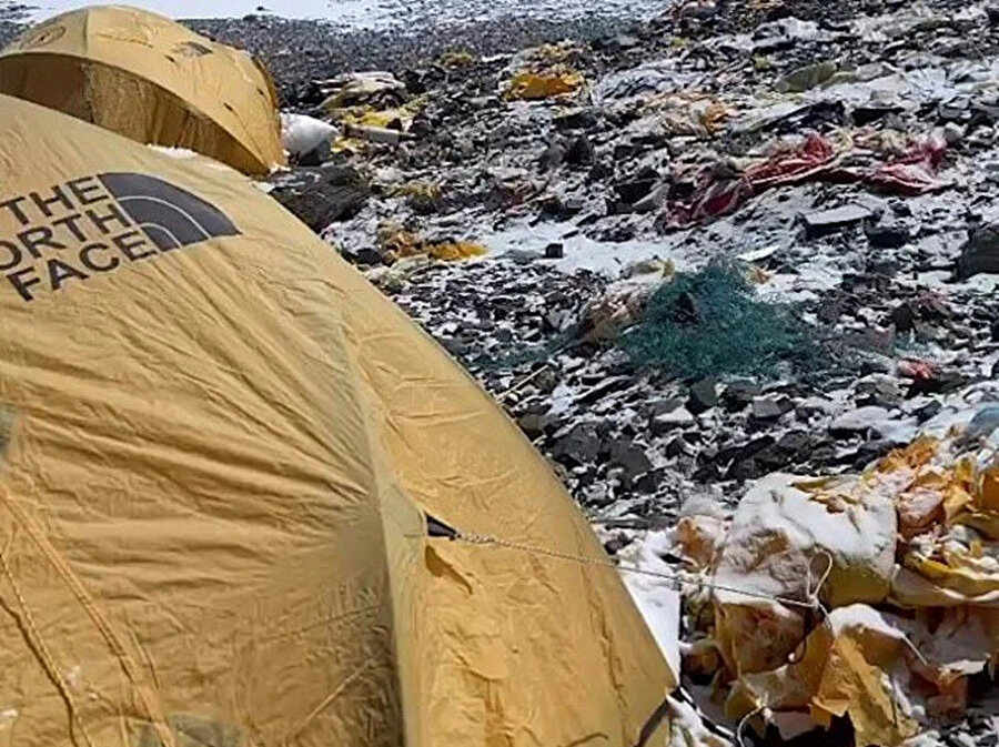 Himalaya Dağları 'çöp dağı'na dönüştü