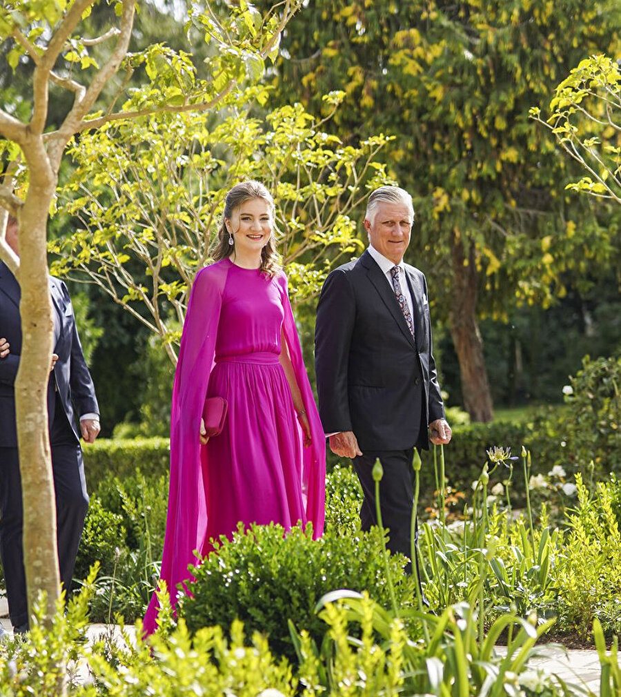 Belçika kraliyet ailesi üyeleri Kral Philippe ve kızı ve varisi Prenses Beatrice, katılan yabancı kraliyet ailesi üyeleri arasındaydı.