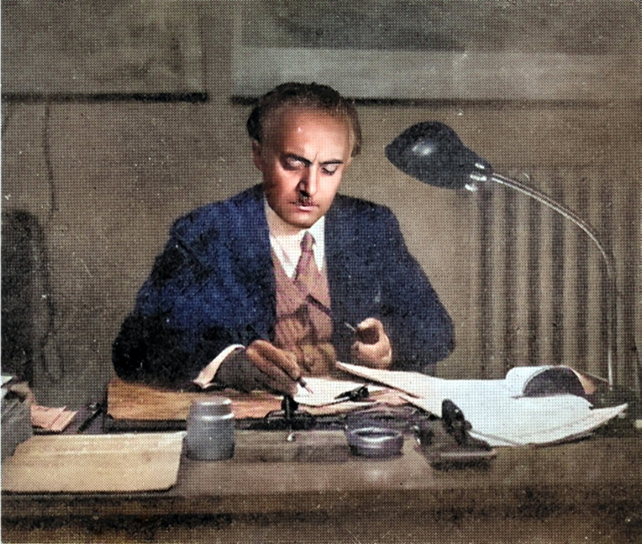 Nurettin Artam, Hüseyin Rahmi Gürpınar’a hitaben kaleme aldığı bu mektubu, 12 Ağustos 1933 tarihinde Vakit gazetesinde neşretmiştir.