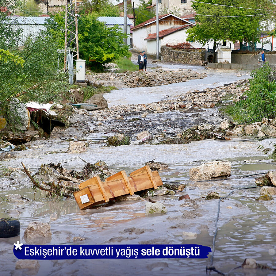 Eskişehir'de kuvvetli yağış sele neden oldu