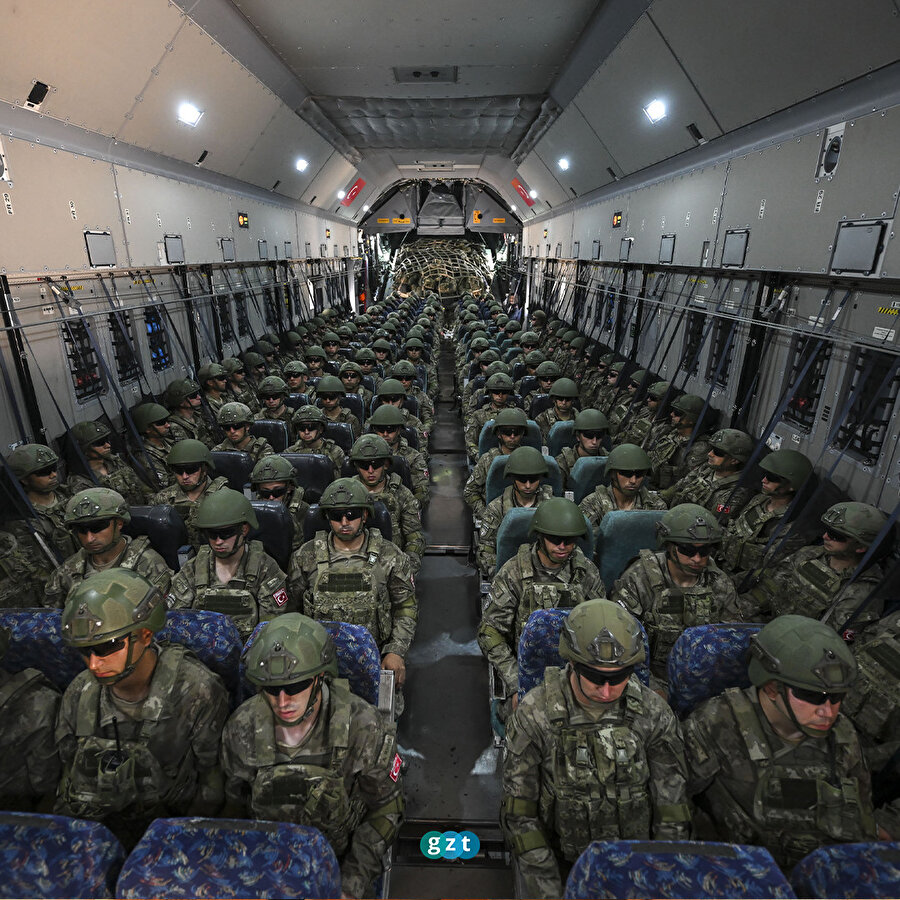 Mehmetçiğin Kosova'ya intikali tamamlandı