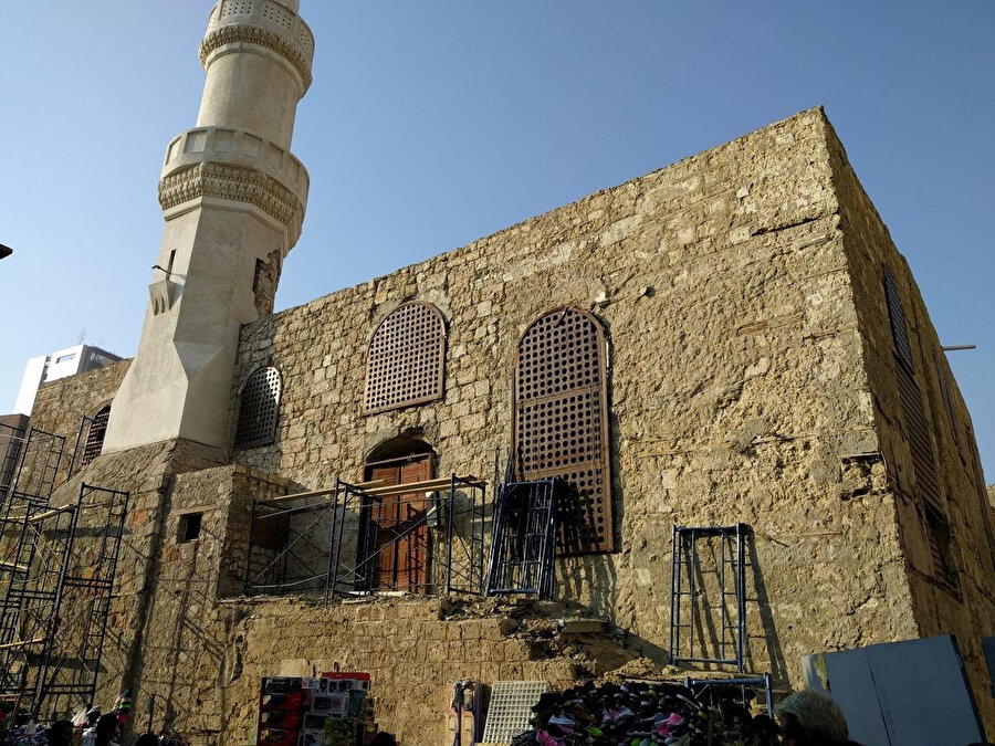 Restorasyon çalışmalarından önce Osmanlı Camii.