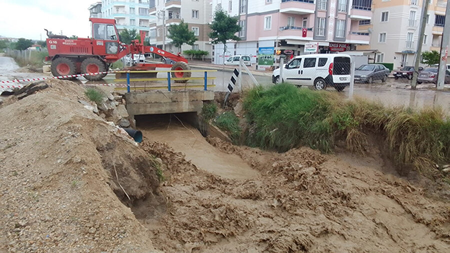Çorum'da sağanak sele neden oldu