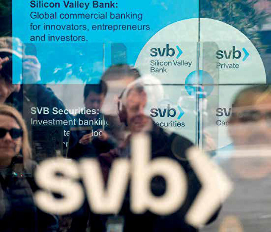 2019-2022 yılları arasında SVB, toplam aktifin ve toplam mevduatı üçe katlanmış bir banka olarak ilgi çekiyordu.