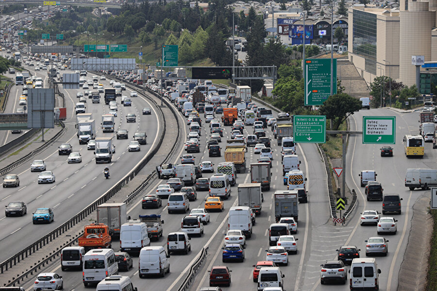 İstanbul trafik yoğunluğu: Bazı noktalarda tatil hareketliliği yaşanıyor