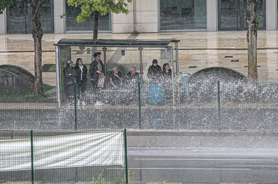 Ankara'da kuvvetli sağanak etkili oldu