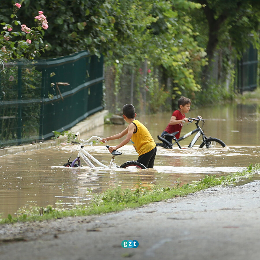Sakarya'da sağanak etkili oldu