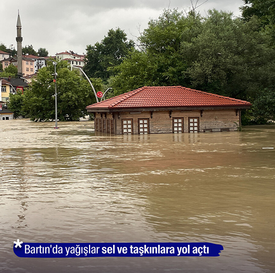 Bartın'ı sağanak vurdu