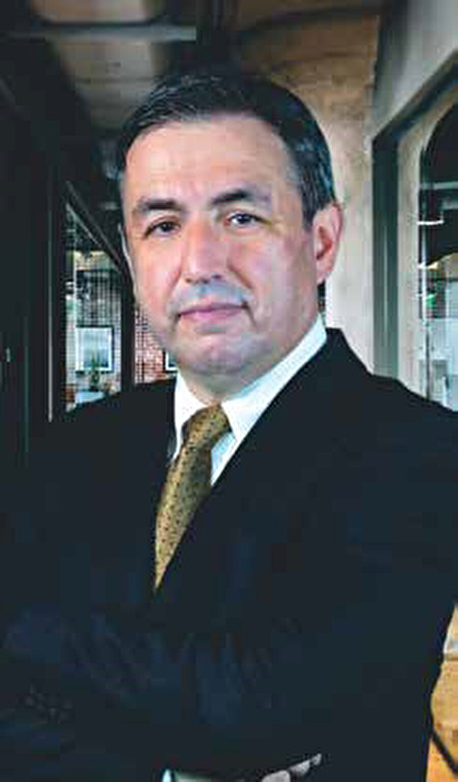 Dr. Altay Atlı.