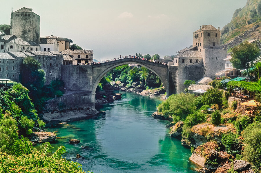 Mostar köprüsü.