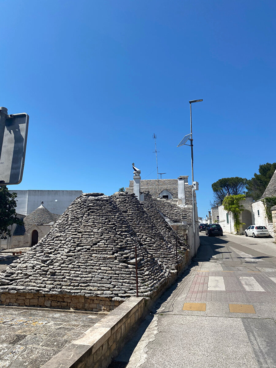 Alberobello’nun trulli tipi yapıları 