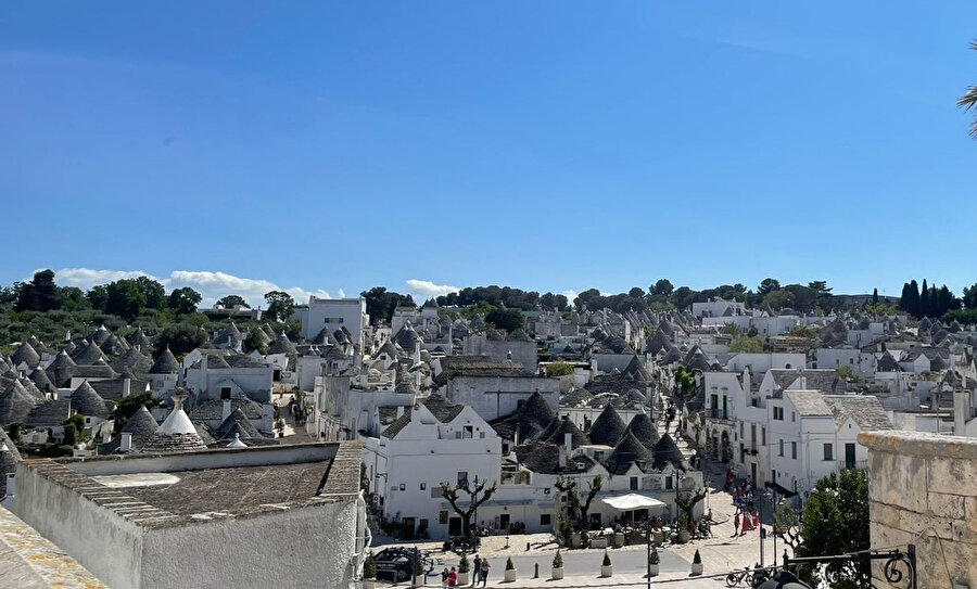 Bari, Alberobello. Zafar Mehdi