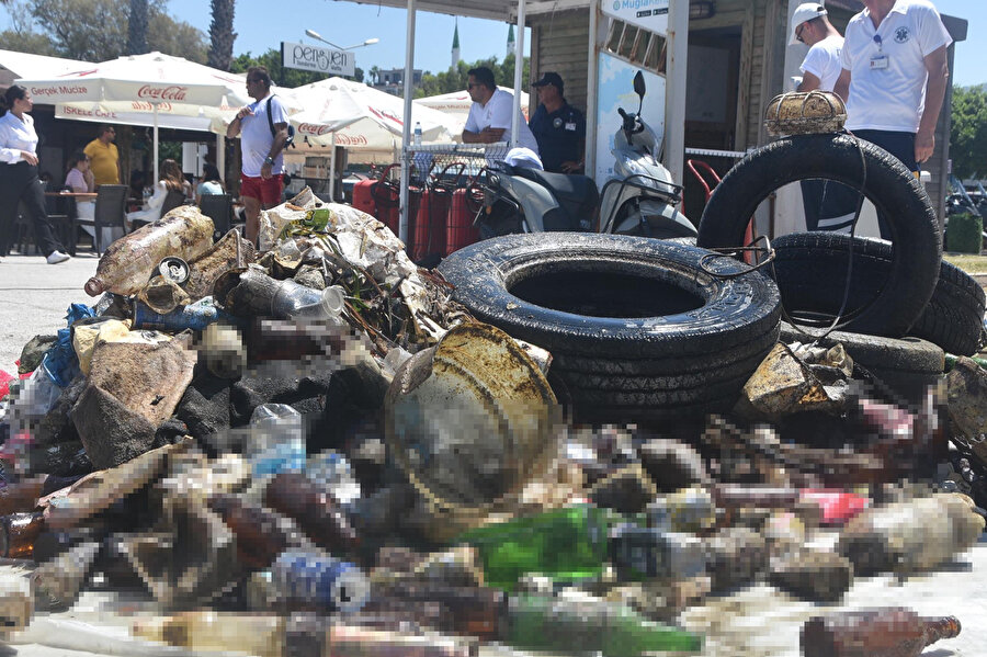 Tam 500 kilo: Hepsi denizin dibinden çıkarıldı