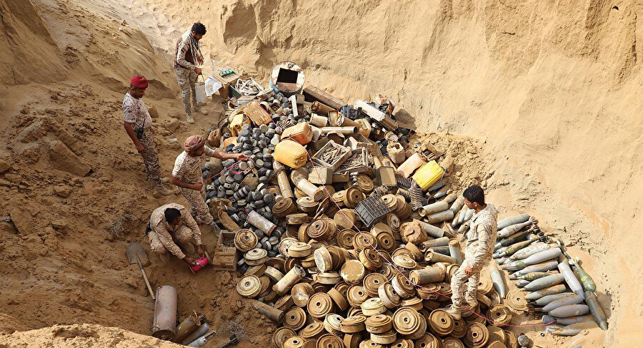 Husilerin iç savaşın başladığı 2014'ten bu yana Yemen genelinde yaklaşık 2 milyon mayın döşediği düşünülüyor.