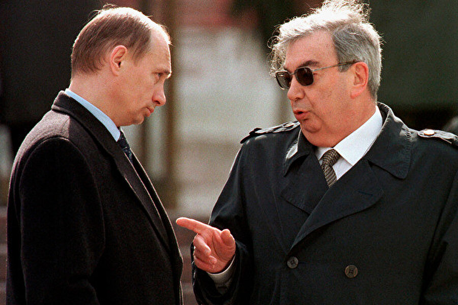 Anavatan Lideri - Tüm Rusya Duma fraksiyonu Yevgeny Primakov, Başkan Vladimir Putin ile bir arada.
