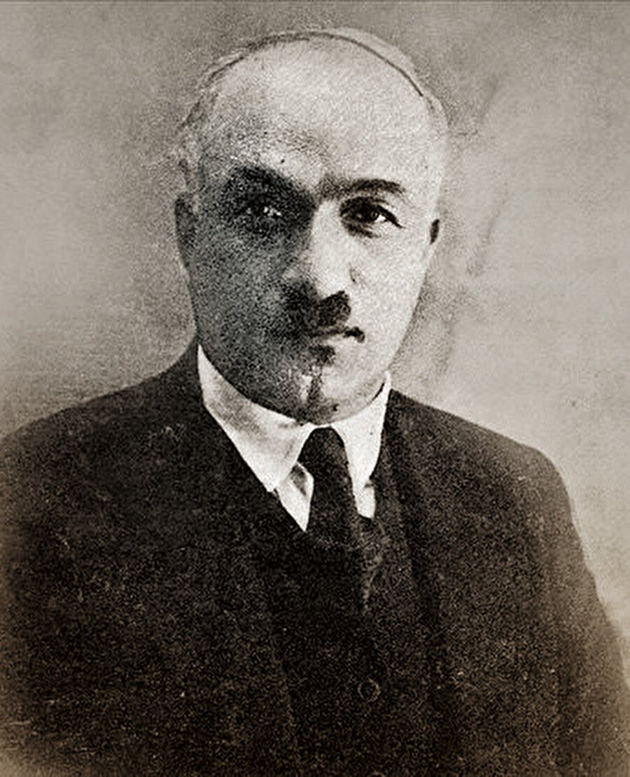 Ahmet Haşim.