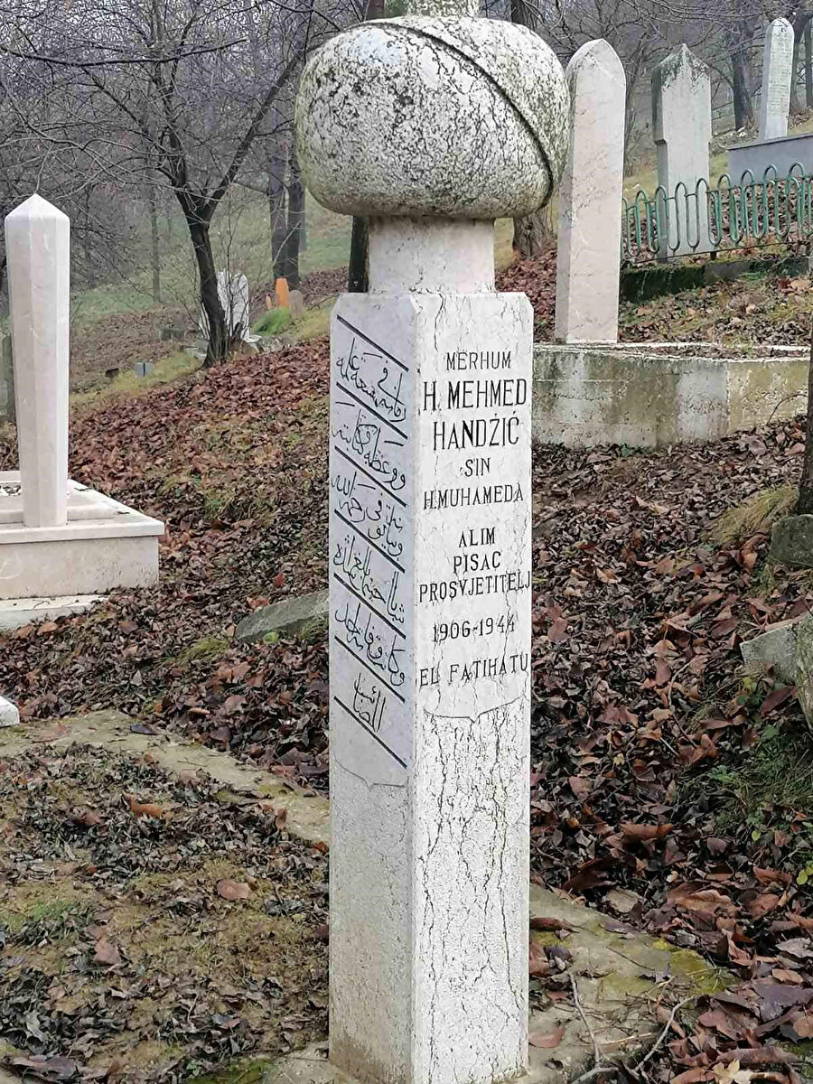 37 vefat eden genç Mehmed Hanciç’in naaşı, Saraybosna Hambina-Carina Mezarlığı’nda medfûndur.