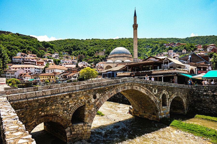  Prizren denince… Sinan Paşa Camii, Taşköprü ve Bistritsa.