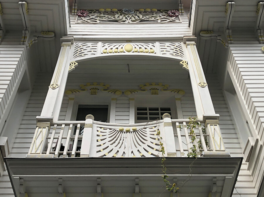 Arnavutköy, Dulkadiroğulları Sokak 4 numaralı yapı. Fotoğraf: Uluç Algan 