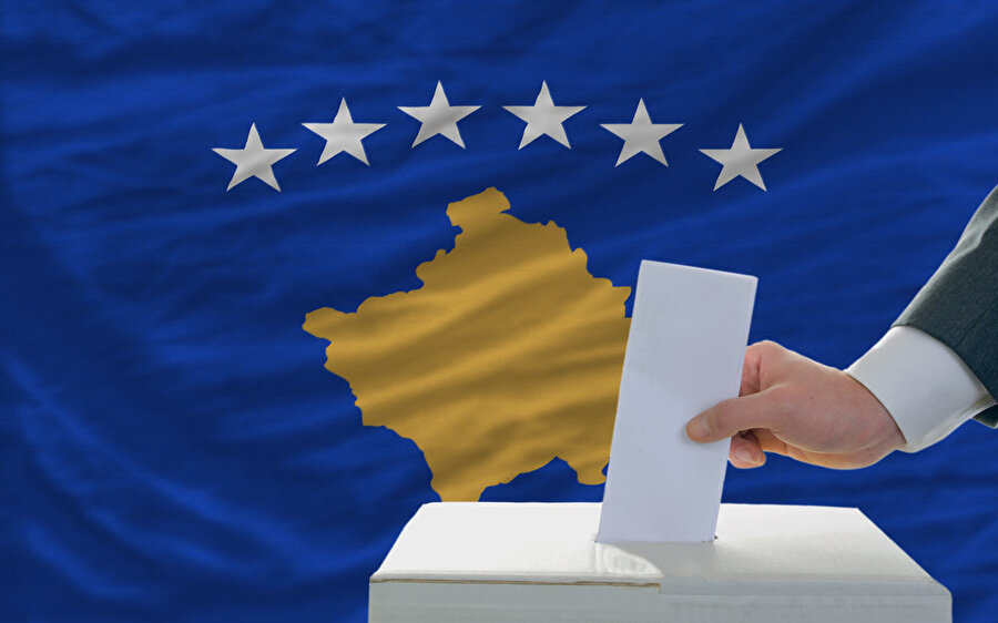 Kosova, AB tarafından ülkeye uygulanan cezai yaptırımların kaldırılması için bölgede erken yerel seçim düzenlemeyi planlıyor.