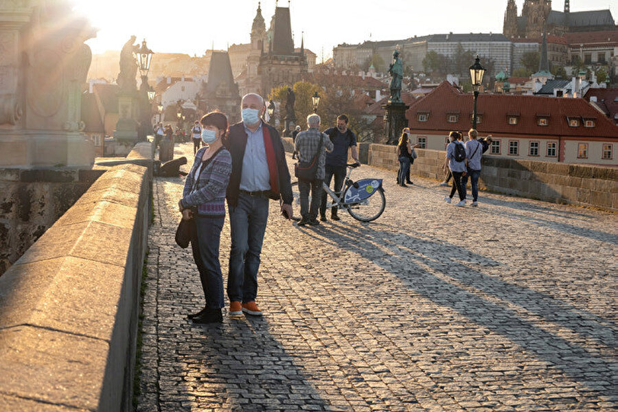 Prag dışında bisiklet kullanımı şehirlere göre farklılık gösterir.