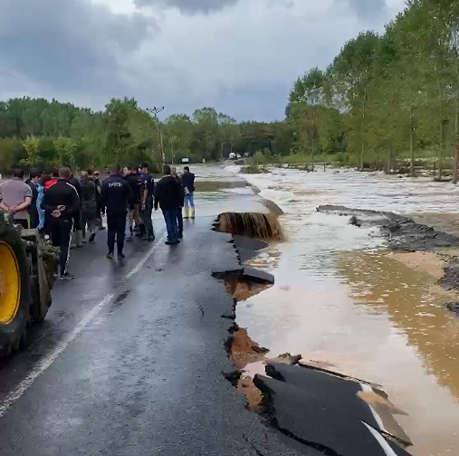 Kırklareli'nde sel felaketi: İki ölü, 4 kayıp
