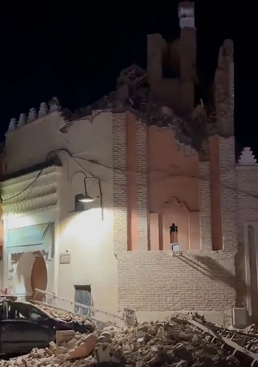 Fas'ı vuran nadir görülen güçlü bir deprem Atlas Dağları'ndaki köylerden tarihî Marakeş kentine kadar birçok binanın hasar görmesine neden oldu.