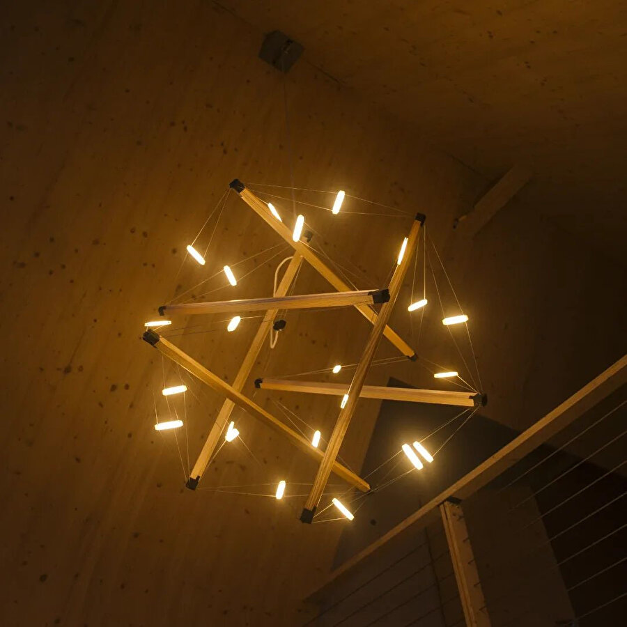 Tensegrity Lamp. 