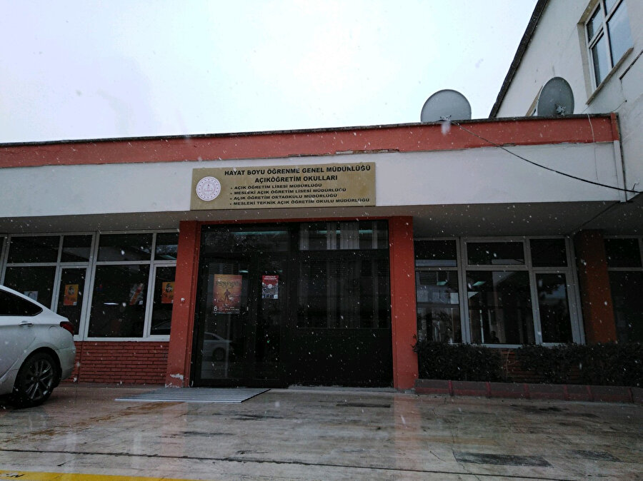 Açık liselere kimler kayıt yaptırabilecek?