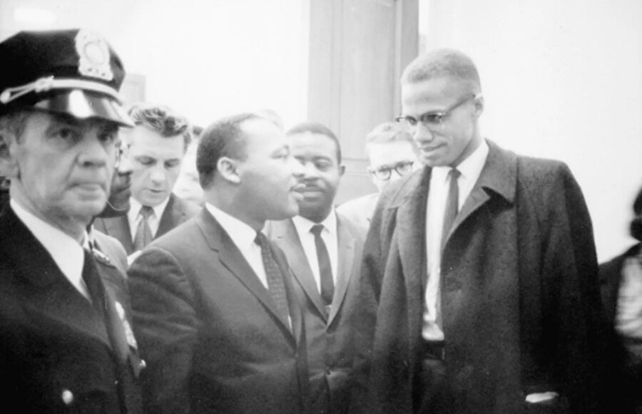 Martin Luther King, Malcolm X ile yan yana.