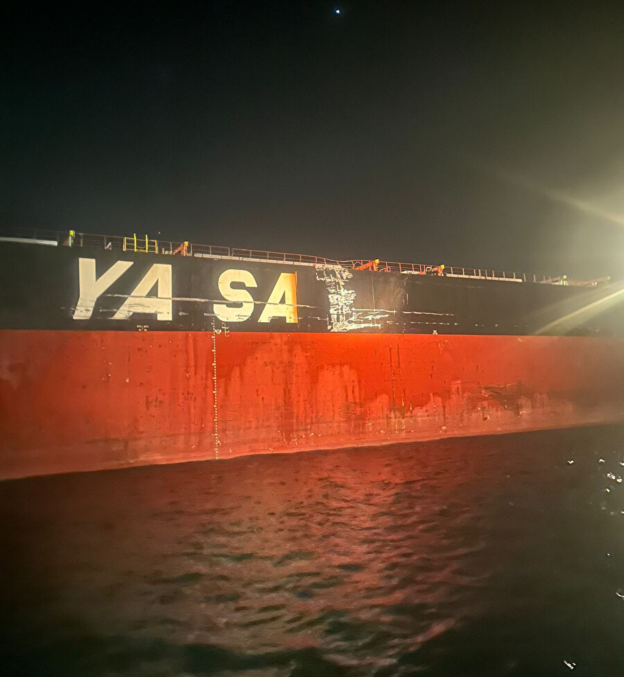 Yassıada açıklarında iki gemi çarpıştı