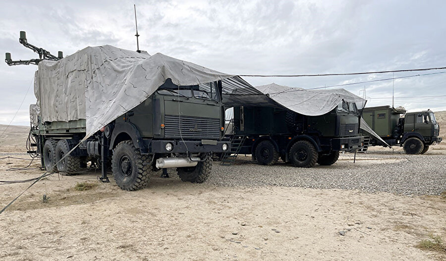 Azerbaycan'a ait askeri araçlar böyle görüntülenmişti