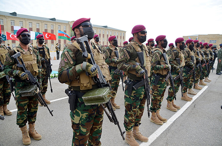 Ortak tatbikattaki askerler böyle görüntülenmişti