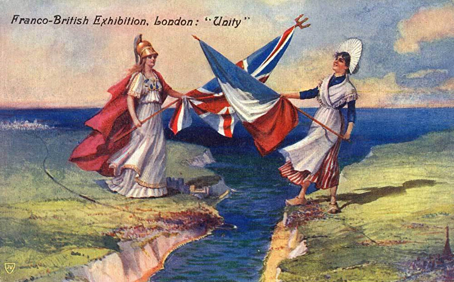 8 Nisan 1904'te İngiltere ve Fransa arasında imzalanan Entente Cordiale antlaşması ile Fransa, Mısır üzerindeki isteklerinden vazgeçerken; İngiltere de Fransa'nın Fas üzerindeki egemenliğini güçlendirmesine destek olacağını bildirmişti.