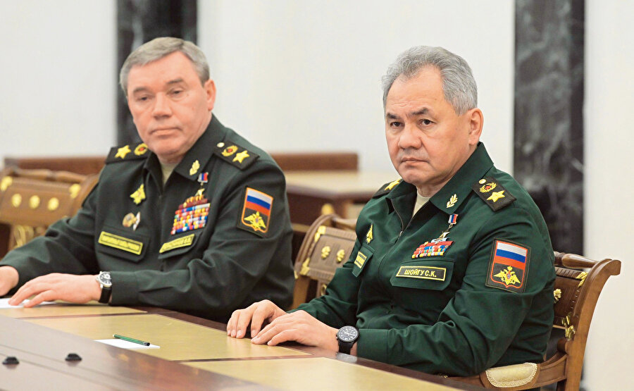Genelkurmay Başkanı Gerasimov ve Rusya Savunma Bakanı Şoygu.