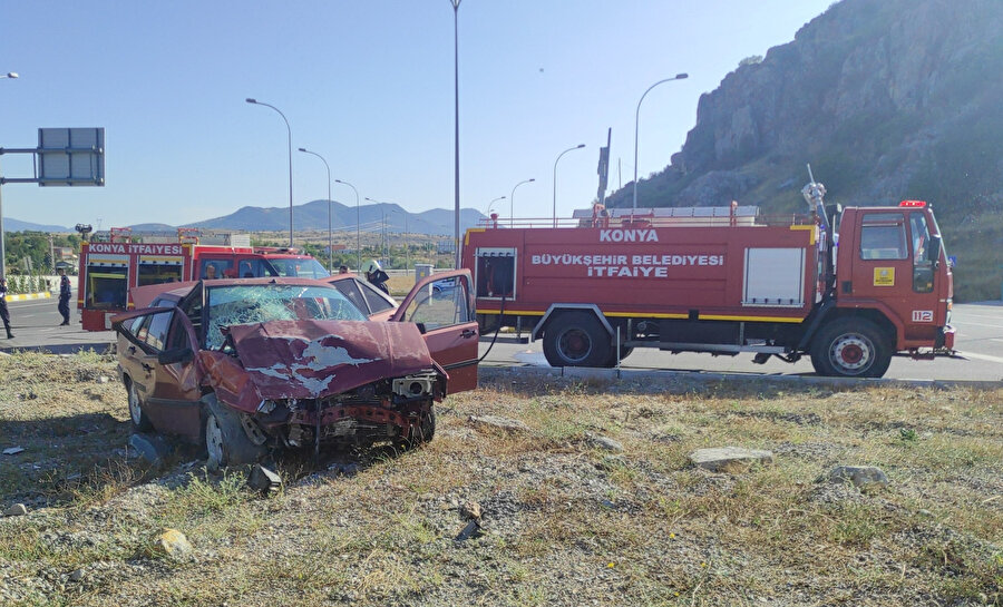 Konya'da iki otomobil çarpıştı: 6 yaralı