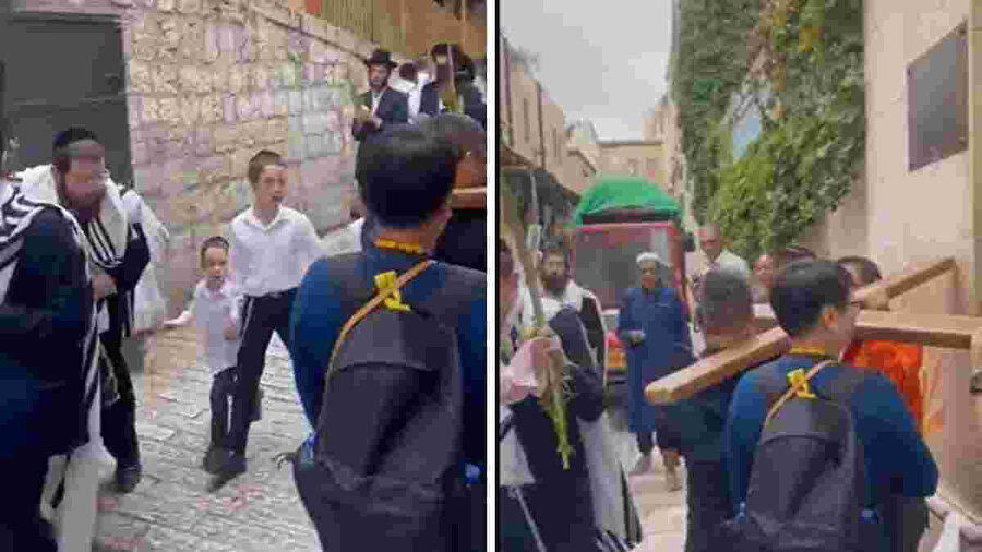 Kudüs'ün eski şehrinde çekilen videoda, aralarında çocukların da bulunduğu bazı ultra Ortodoks Yahudilerin, haç taşıyarak kiliseden çıkan bir grup Hristiyana tükürdüğü görülüyor.