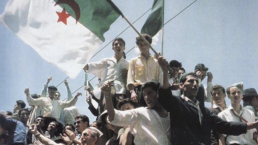 Cezayir, Fransız sömürgesinden kurtuluşunun 60 yılını kutluyor.