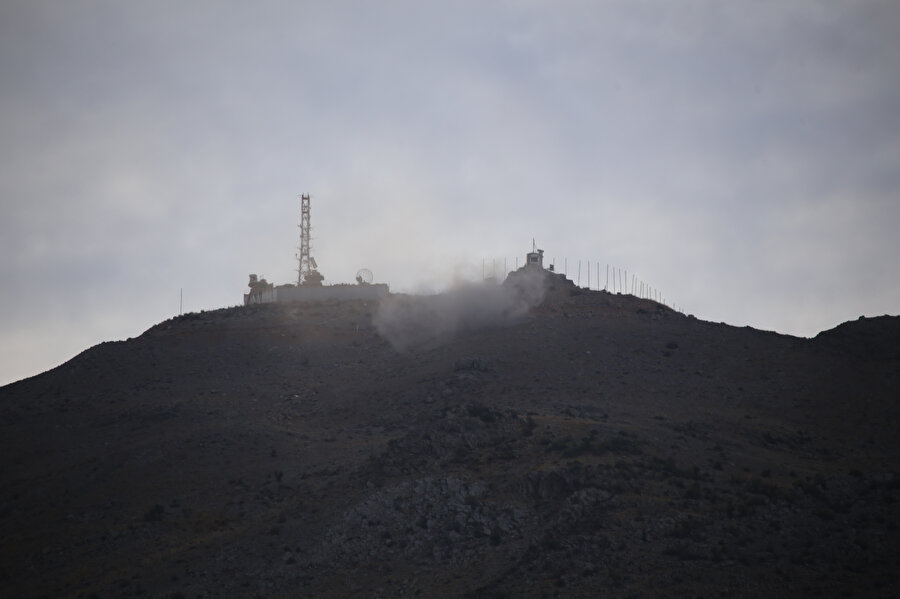 Lübnan'ın Şeyh dağlarının güneyindeki Şeba beldesinin karşısında bulunan İsrail ordusuna ait radar kulesi hedef alındı.