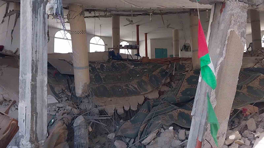 İsrail’in Gazze Şeridi’ne düzenlediği saldırılarda vurduğu cami sayısı 12’ye yükseldi. 